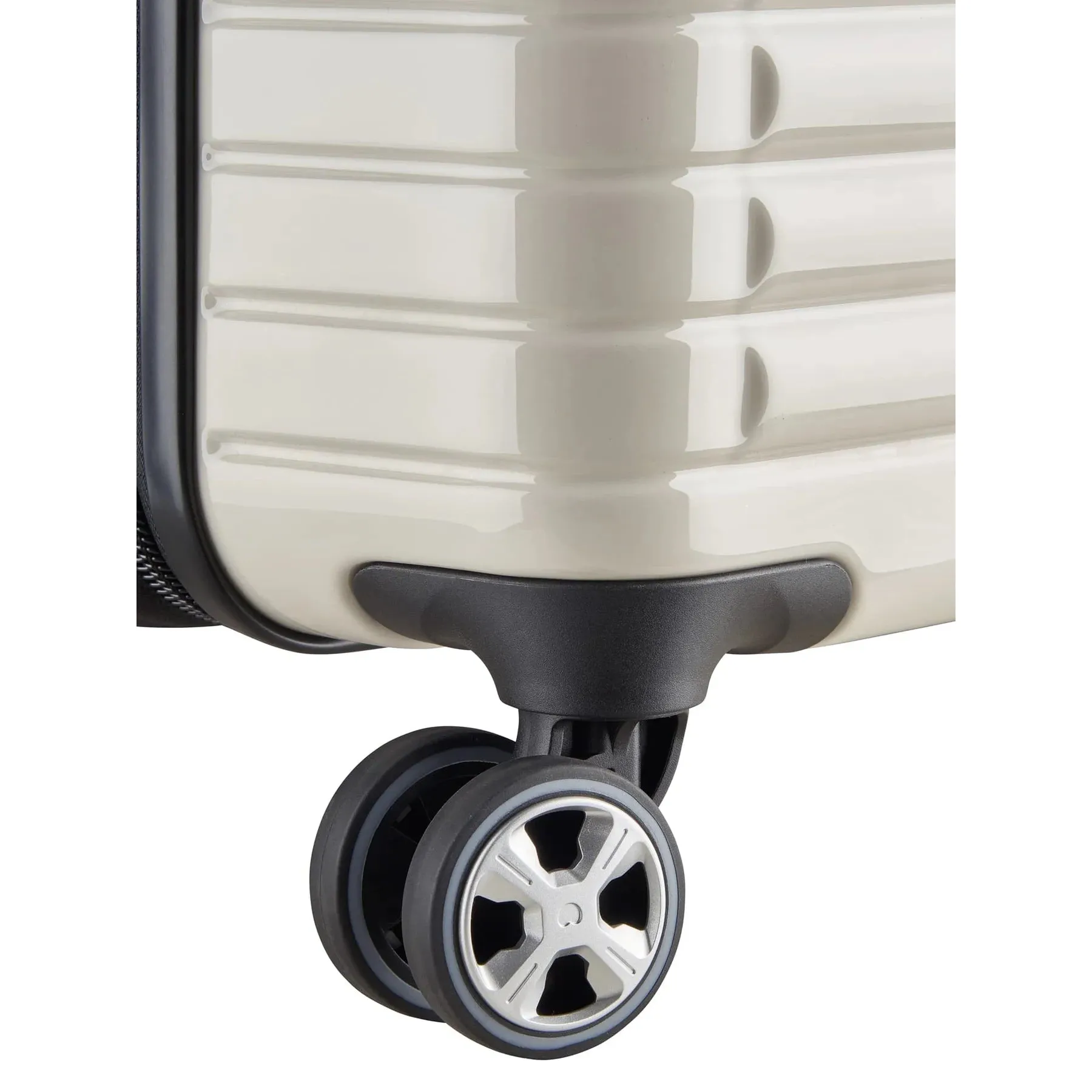 Cruise 3.0 Expandable Spinner Carry-On