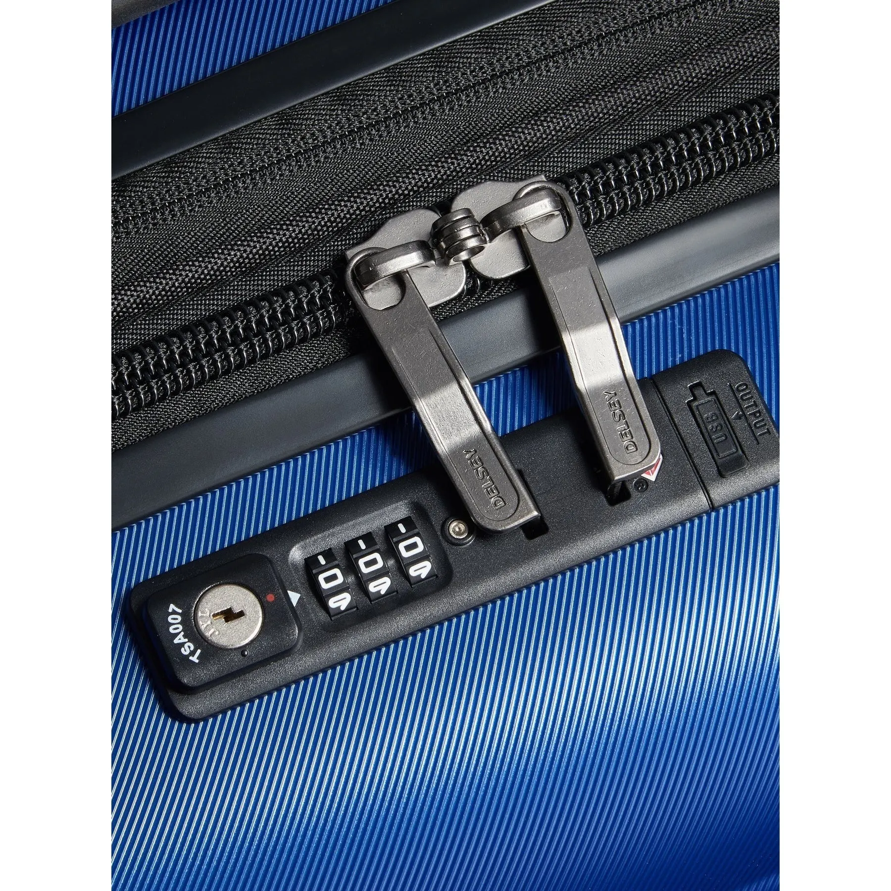 Cruise 3.0 Expandable Spinner Carry-On