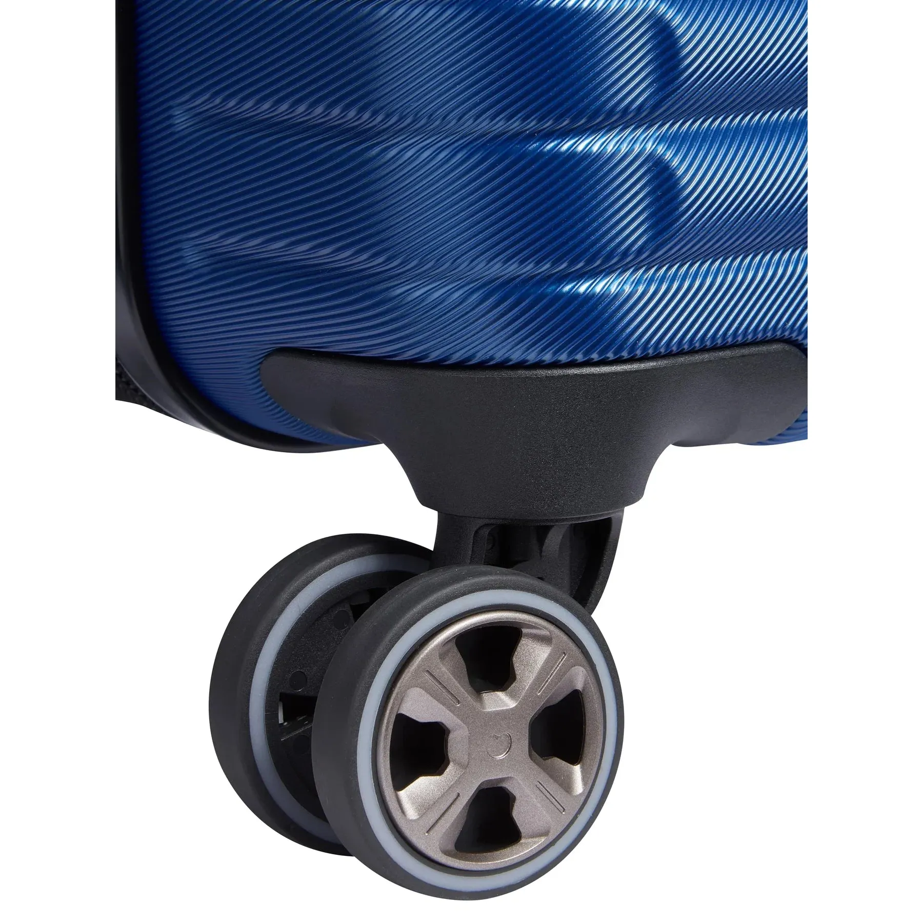Cruise 3.0 Expandable Spinner Carry-On